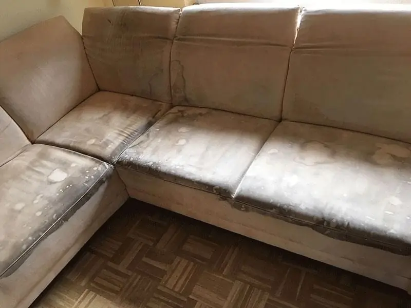 Vorher: Ecksofa